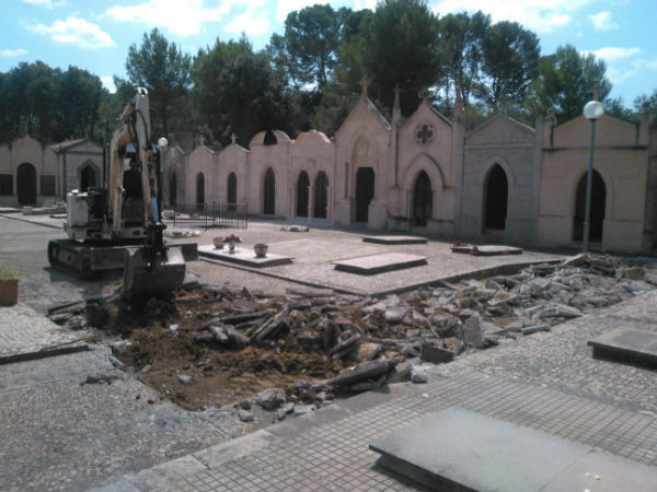L'Ajuntament d'Algaida millora el paviment i la xarxa de pluvials del cementiri