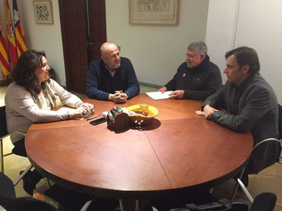 Elevada assistència d'entitats i associacions a la presentació de Repensem Mallorca
