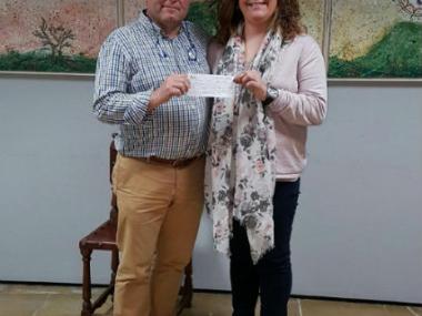 La Societat de Caçadors d'Algaida fa una donació de 100 euros per a Ciudad Antigua