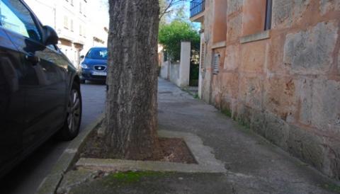 Obres de millora de voravies i paviment del carrer Tanqueta 