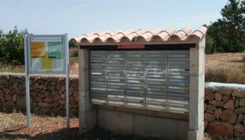 L'Ajuntament d'Algaida instal·la panells a foravila per mantenir informats als residents en sòl rústic