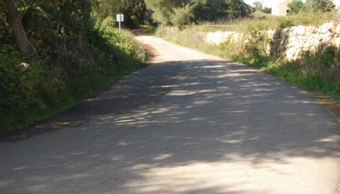 Pavimentació del camí de Castellitx. 